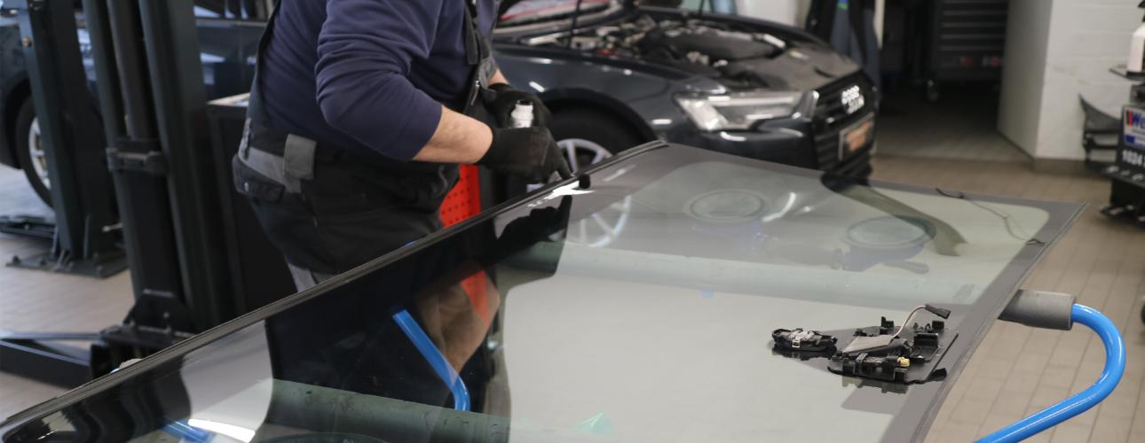 headerbild_2_glasschaeden_1920x744px